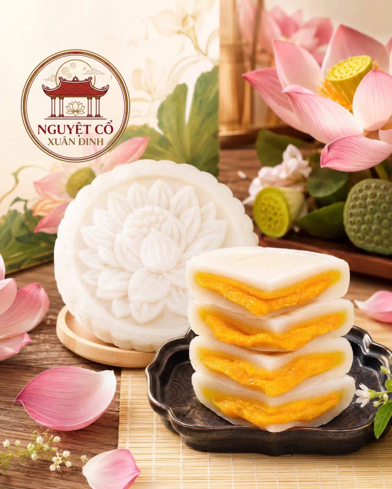 Bánh dẻo sen nhuyễn 4 trứng muối